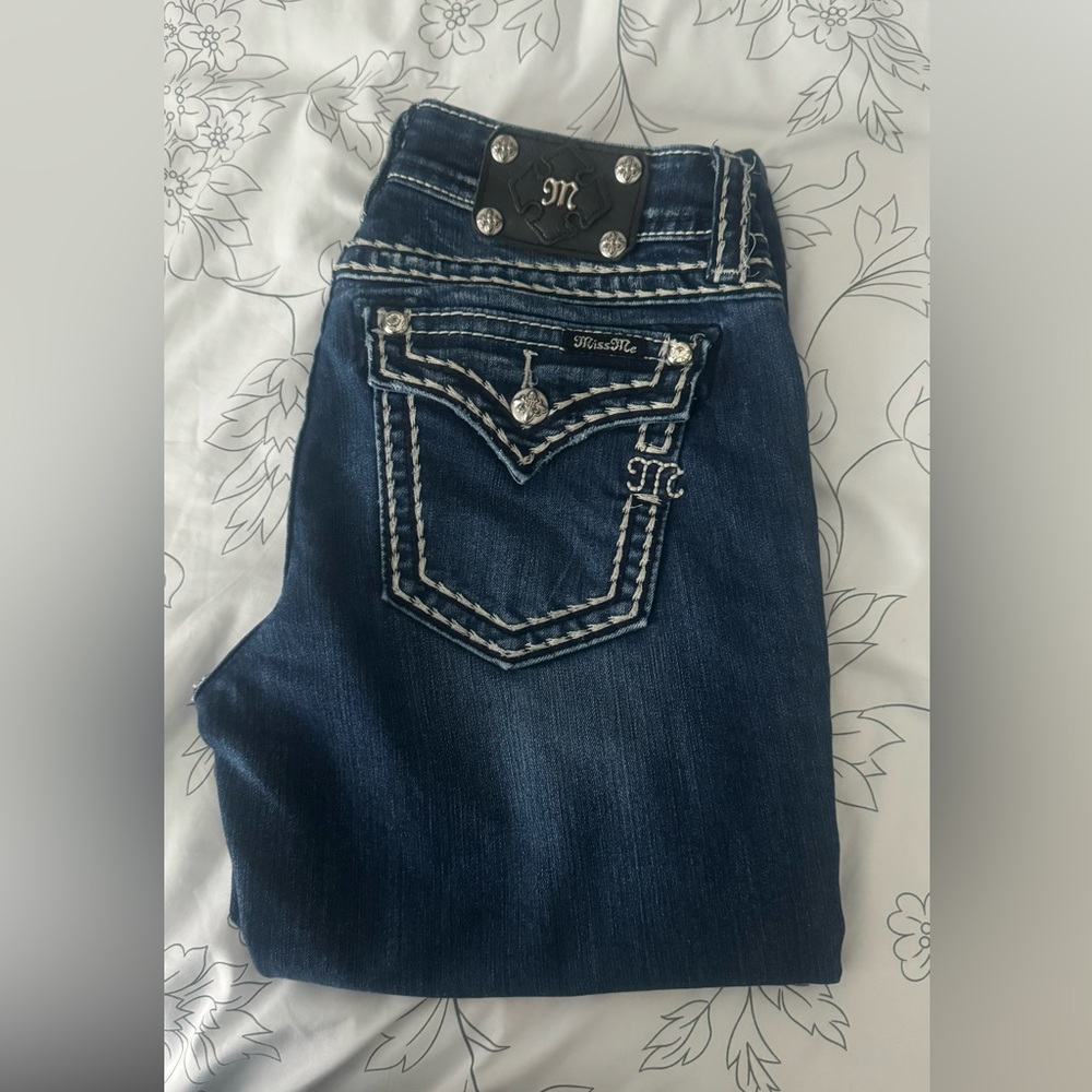 Miss Me Cuffed Capri Jeans